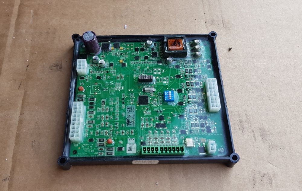 Sterownik automatyki przemysłowej Sonel Y25‑1C‑ACB P0058 05 09/20 NOWE
