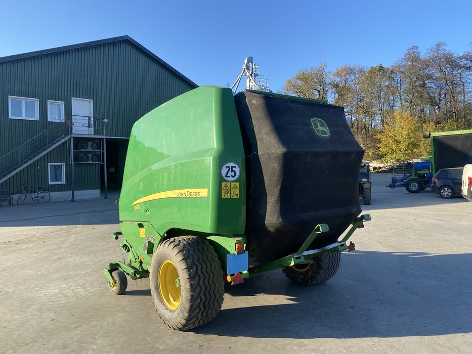 Prasa John Deere 960