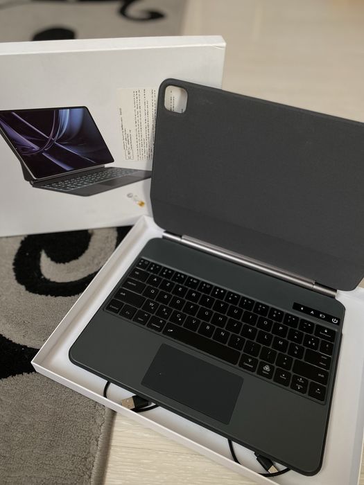 Чохол з клавіатурою на айпад Pro11 та Air 10.9