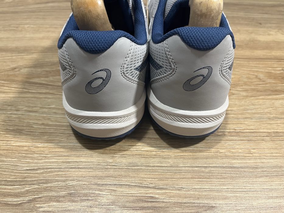 чоловічі кросівки Asics Upcourt 6 Нові в коробці. Розмір 49(31 см.)