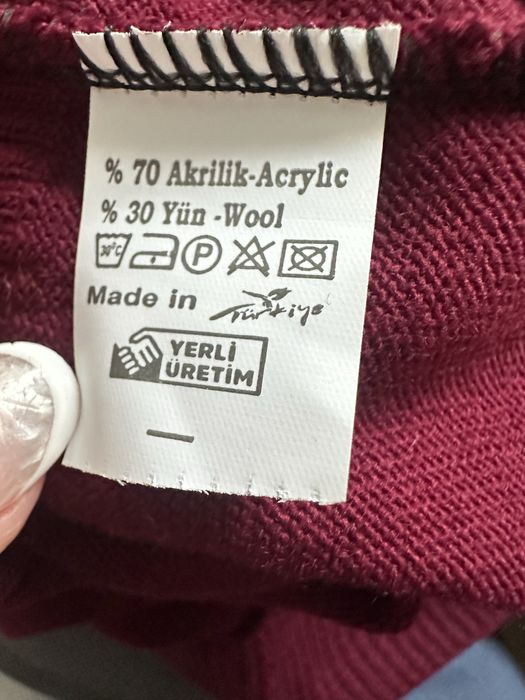 390 грн. р. 44-50 Кофта вишиванка бордо вышитая кофта