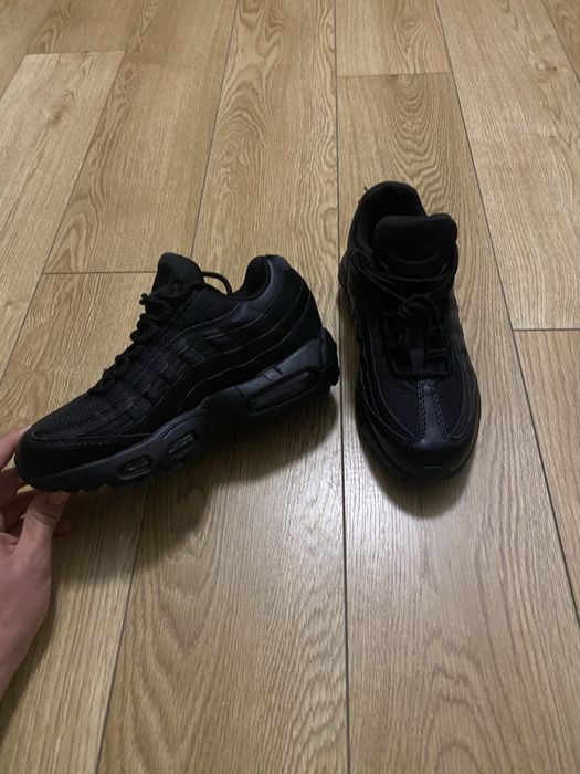 Air max 95 triple black
