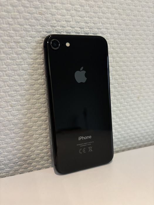 iPhone 8 64Gb black
