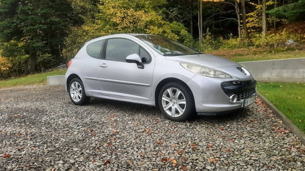 Ładny peugeot 207