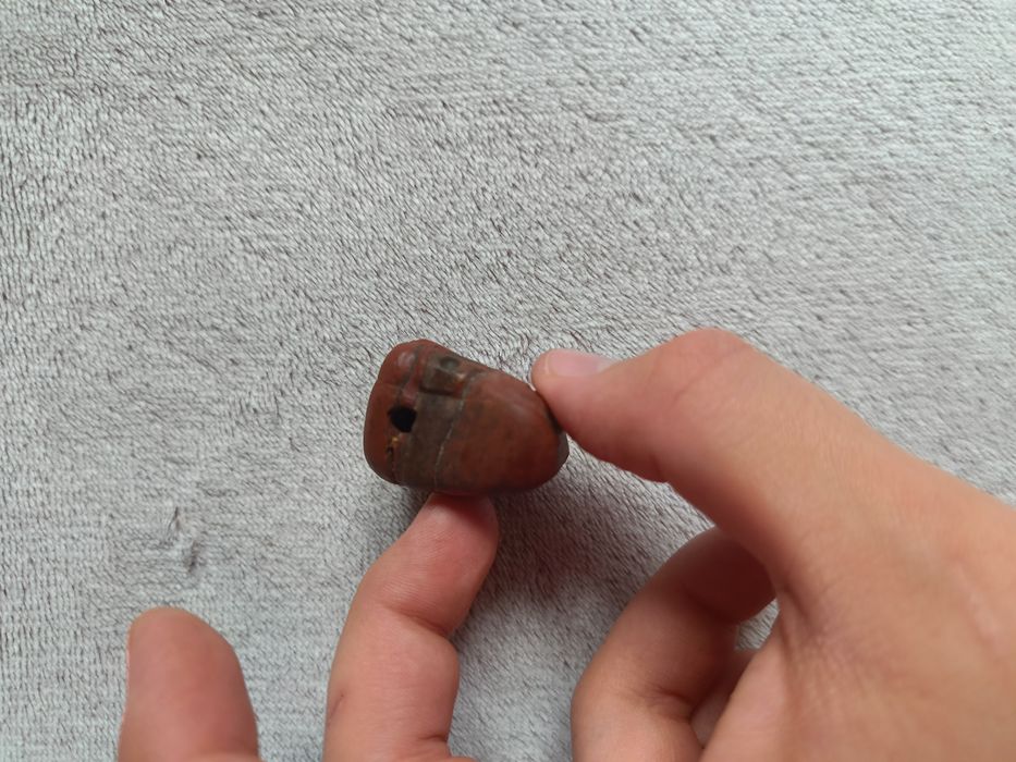 Zawieszka żeźbiona handmade