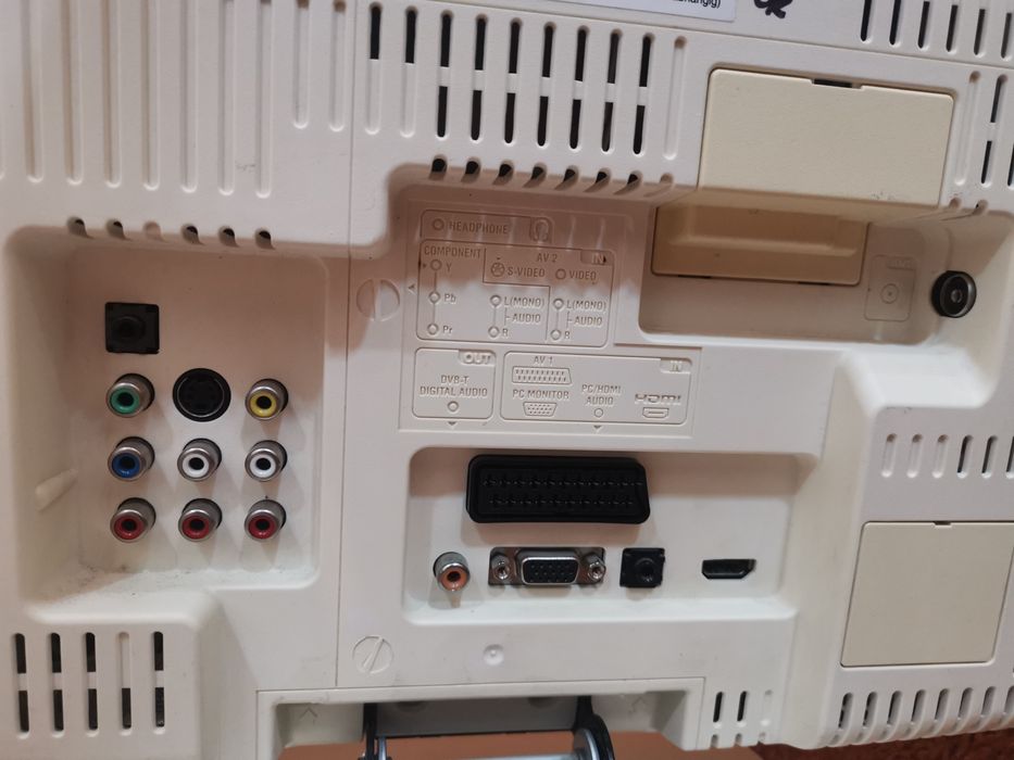 TV, monitor DVD 22calie w jednym