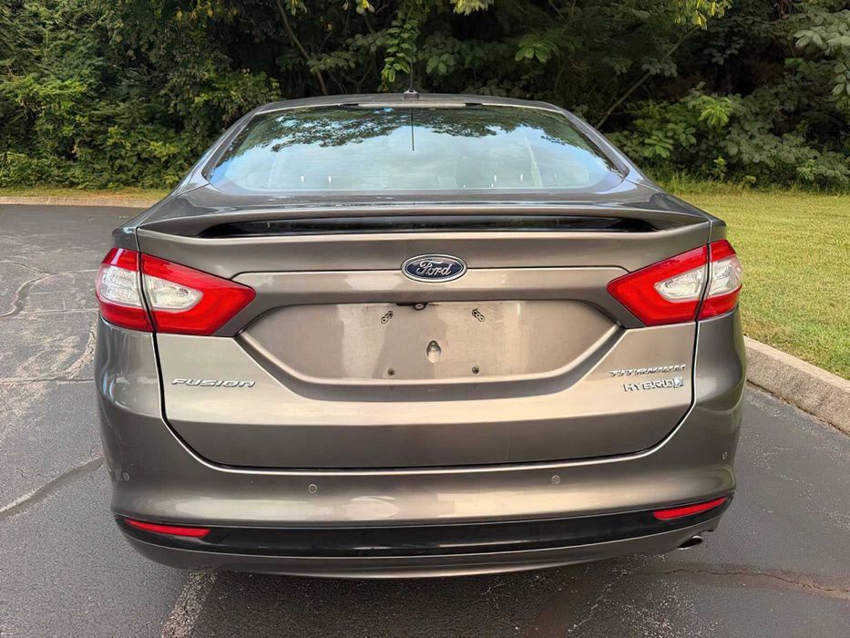Ford Fusion Titanium      2014
