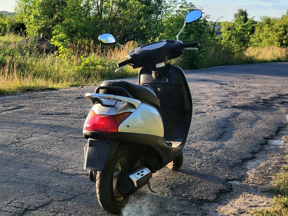 Скутер HONDA Lead 100 куб.см.