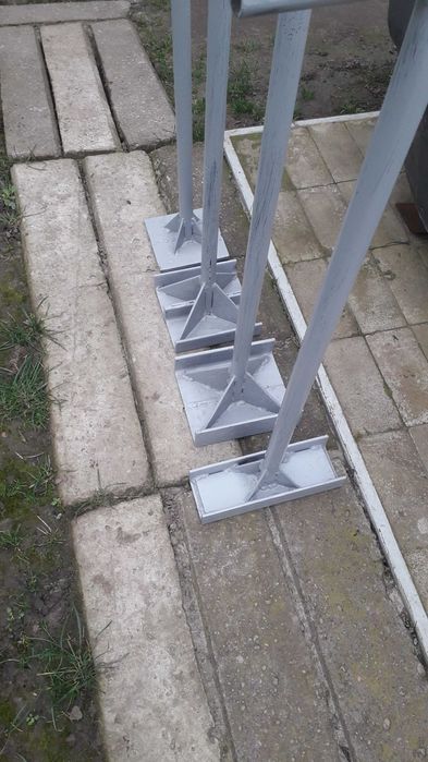 Ручна трамбовка для грунтів.