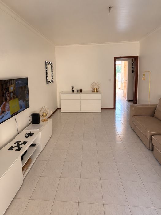 Quarto 350€ Alhandra