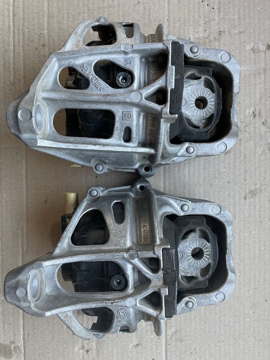 Подушка (опора) двигателя Audi , VW , Porsche