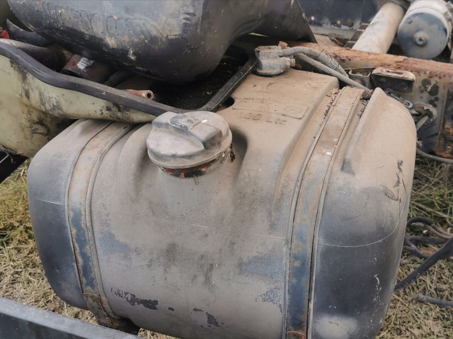 Zbiornik  8.153 man 100l  L2000 kompletny