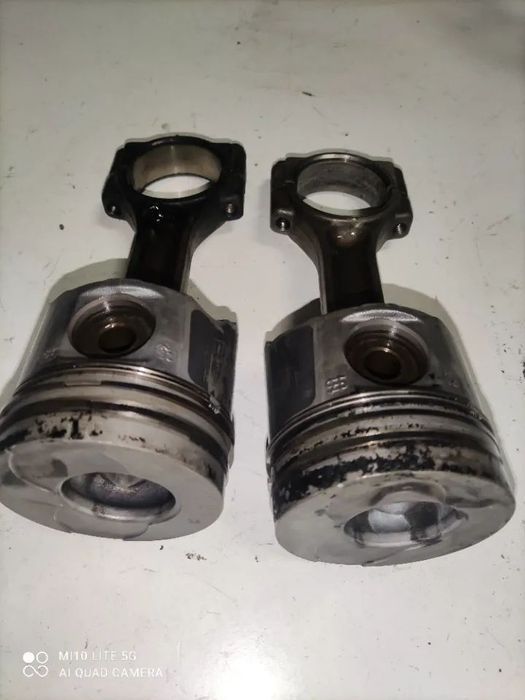 Piston c/ biela - Peugeot/ Citroen 2.0 HDI 110CV