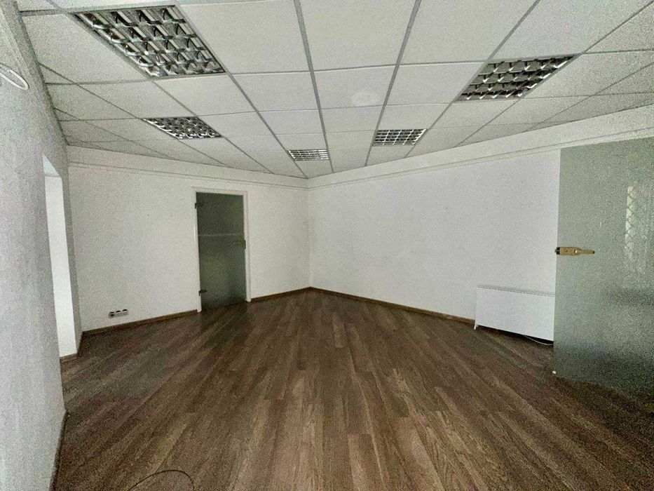 Оренда офісу по вул.Банківська (Дорошенка, Коперника) 32 м.кв.