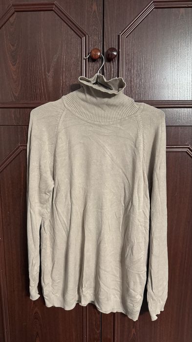 Гольф тілесний М з бавовни - легкий светр з високим коміром