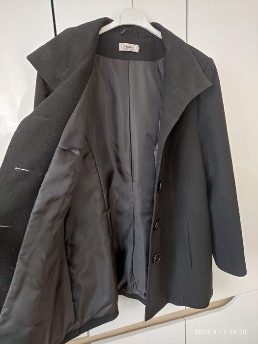 Czarna zimowa kurtka damska 42 44