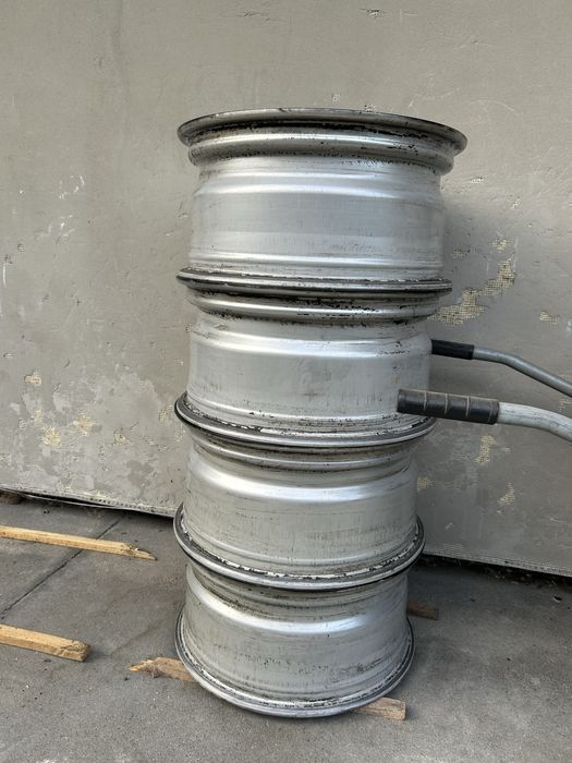Felgi aluminiowe Bmw 5 x 120….czarne….Okazja…