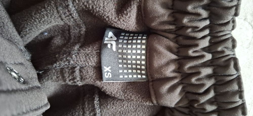 Spodnie softshellowe 4f  xs