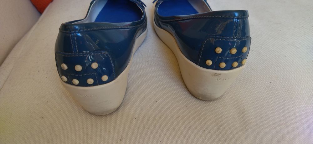 Sapatos Tods com cunha