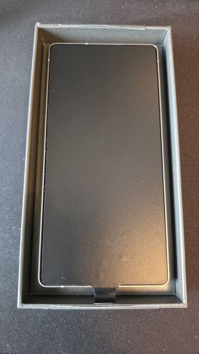 Samsung Galaxy S25 Ultra 256GB c/ garantia 3 anos