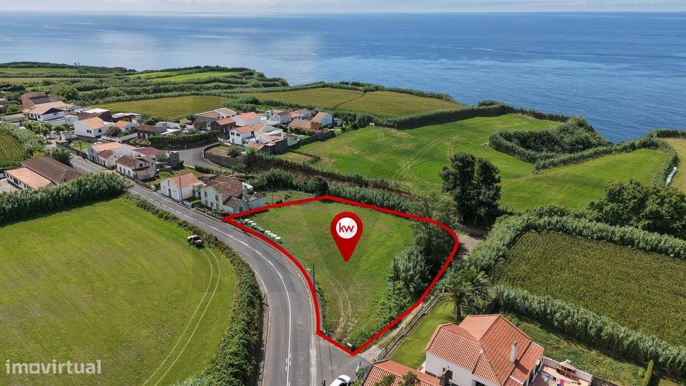 Terreno em Ponta Delgada (Candelária)