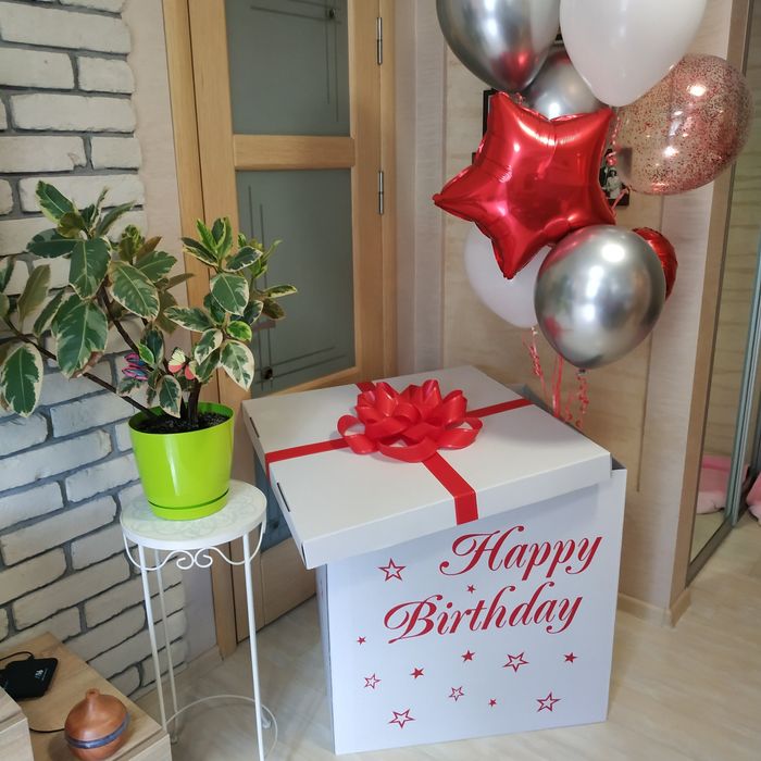 Бокс з кульками коробка з шарами