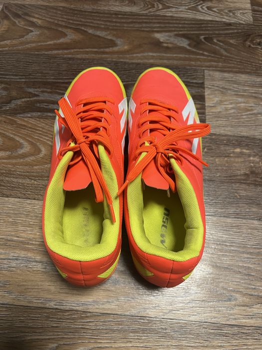 Футбольные бутсы 43 размер (27,5 см)