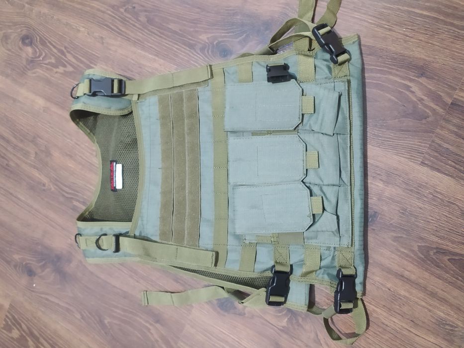 Розгрузки, плитоноска, жилет розвантнжувальний з підсумками