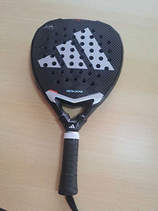 RAquete de padel Adidas Metalbone 3.4
