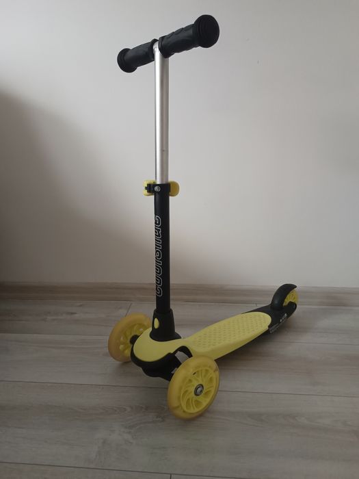 Hulajnoga dziecięca COOLSLIDE świecące koła LED