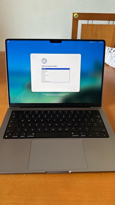 Macbook Pro M2 Pro:
- Apple M2 Pro 10 Cores
- 16GB RAM
- 500GB SSD
- 14"
- Preco: 1000€