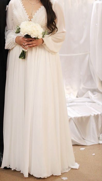 Розкішна весільна сукня  в Українському стилі в ідеальному стані !