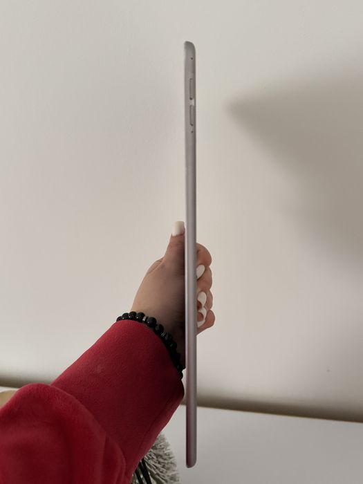 Планшет IPad Air 2 16 gb гб хороший стан