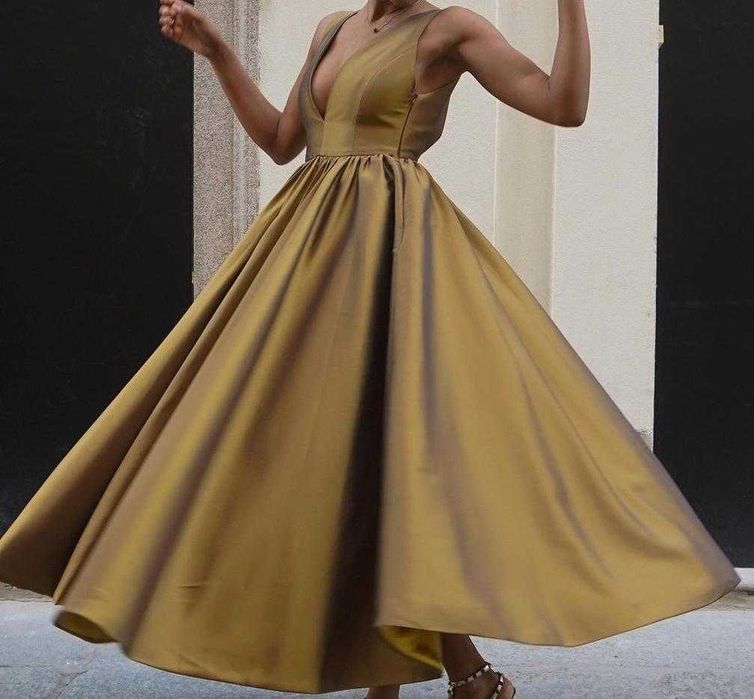 Vestido dourado Kaoâ
