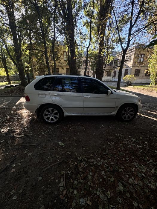 продам авто BMW X5 E53