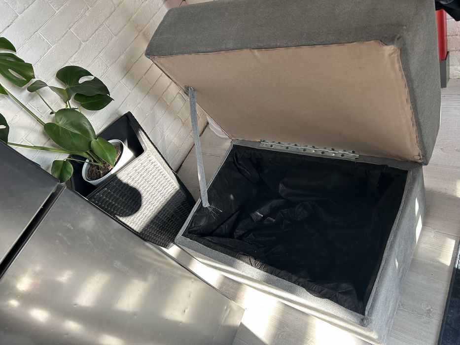 Siedzisko szare pufa ze  miejscem na przechowywanie