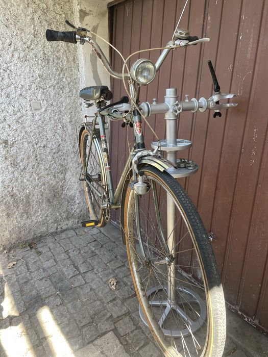Varias bicicletas para venda