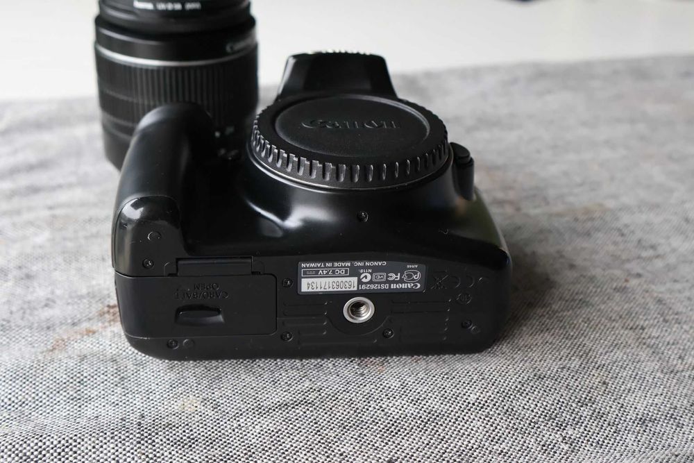 Canon Eos 1100D DSLR