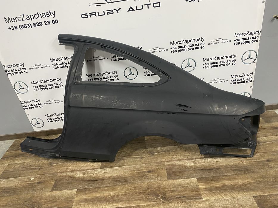 Mercedes W С 204 С клас купе ліве крило заднє