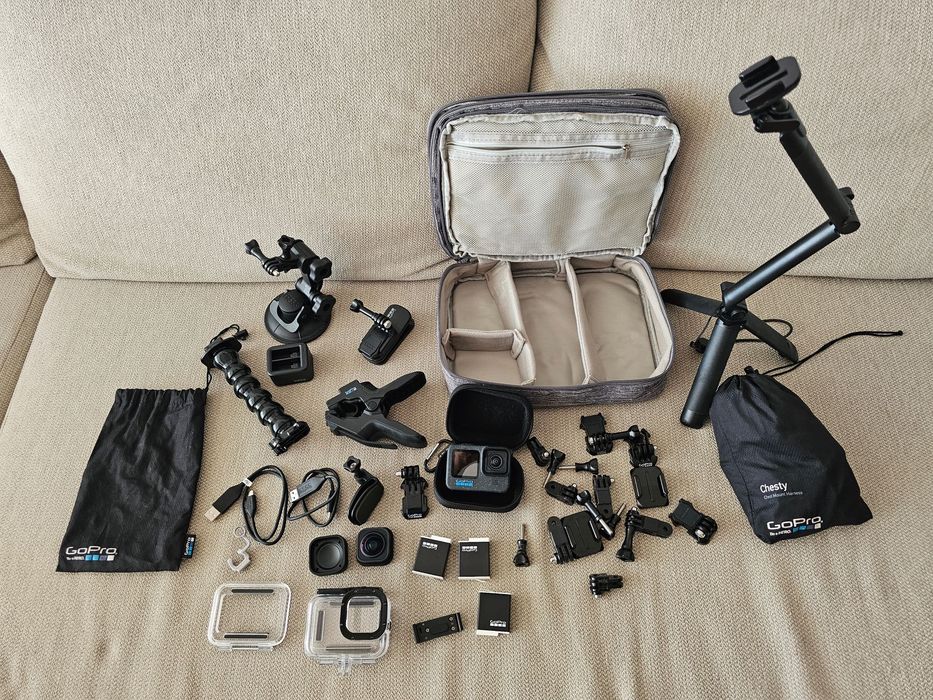 GoPro 12 Black + Acessórios