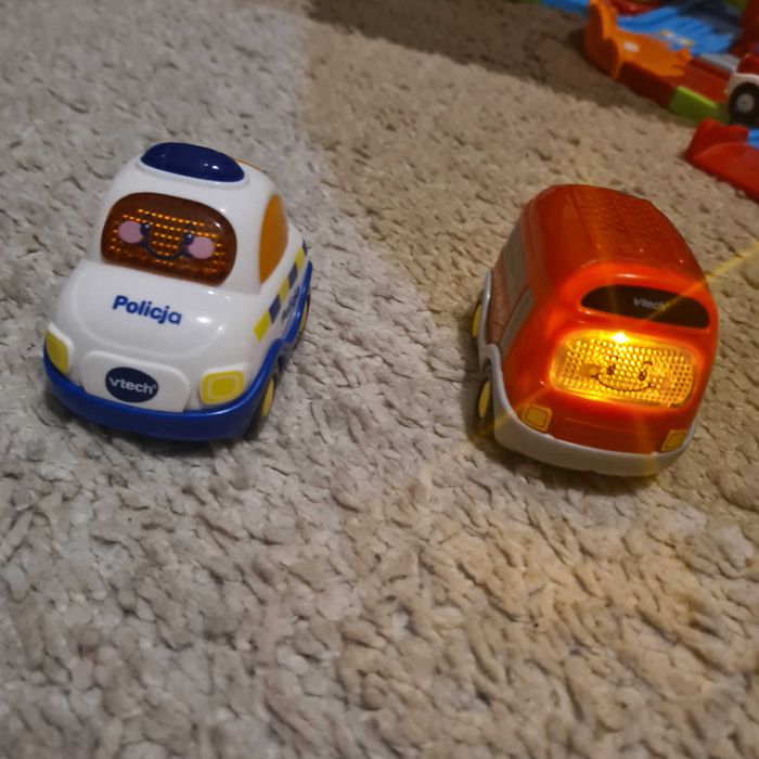 autka tut tut policja autobus traktor