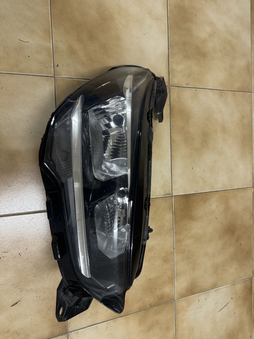 Material da Frente  Opel Corsa F (2019-2023) – Várias Peças Originais PSA