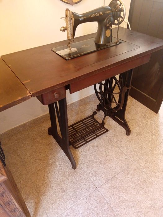 Máquina de costura Singer