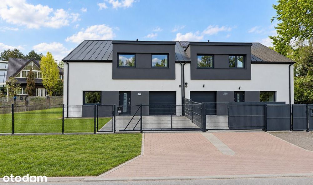 Hús, 141 m², lóð 450 m²