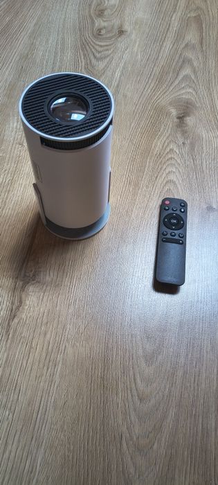 Projektor zenwire r1