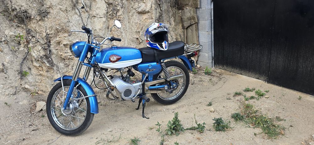 Vendo / troco Zundapp Turbina 4 velocidades Restaurada