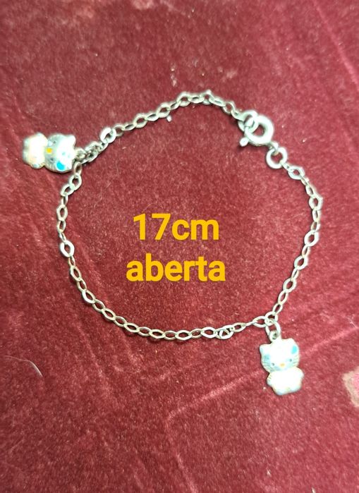 Pulseiras em prata Hello Kitty.