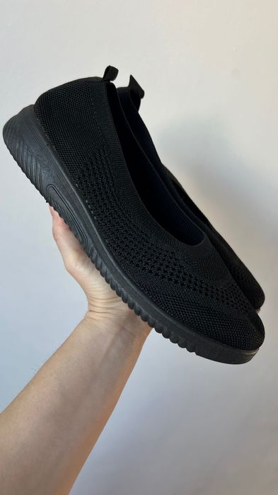 Czarne trampki damskie ażurowe