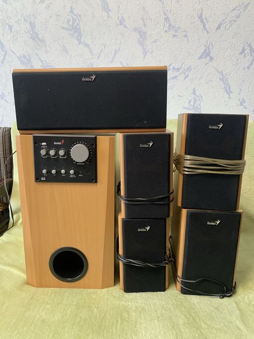 Акустична система Genius. Cабвуфер колонки Genius SW-HF5.1