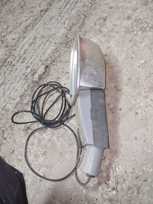 Candeeiro exterior para poste